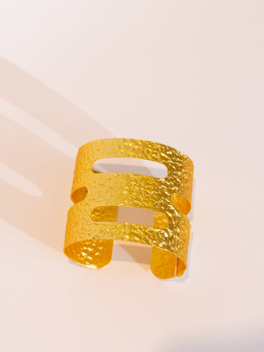 brazalete líneas gold